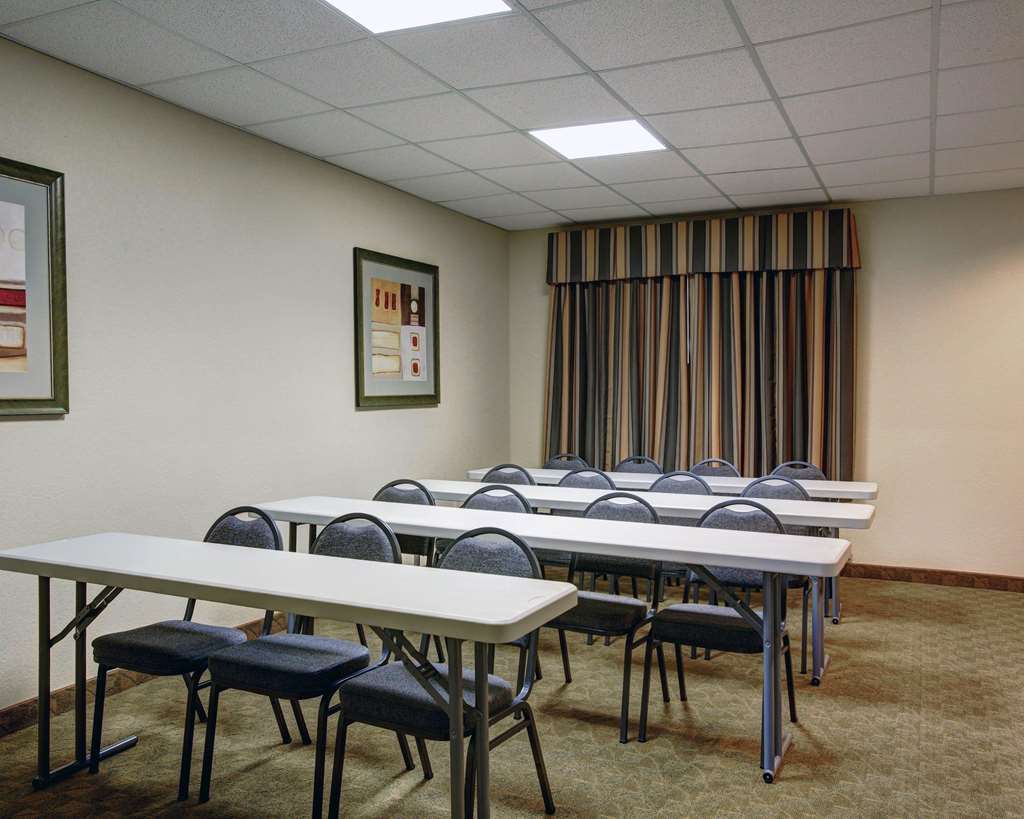 Americinn By Wyndham New Braunfels Instalações foto